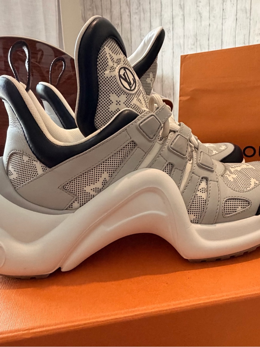 . Louis Vuitton LV Archlight Sneakers EU 37.5 Women w/ Box - Picture 3 of 11